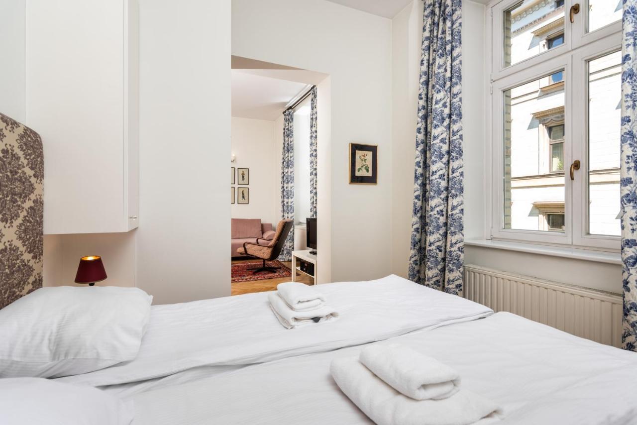 Classy Old Town Suites - By Upstairs Cracovia Exterior foto