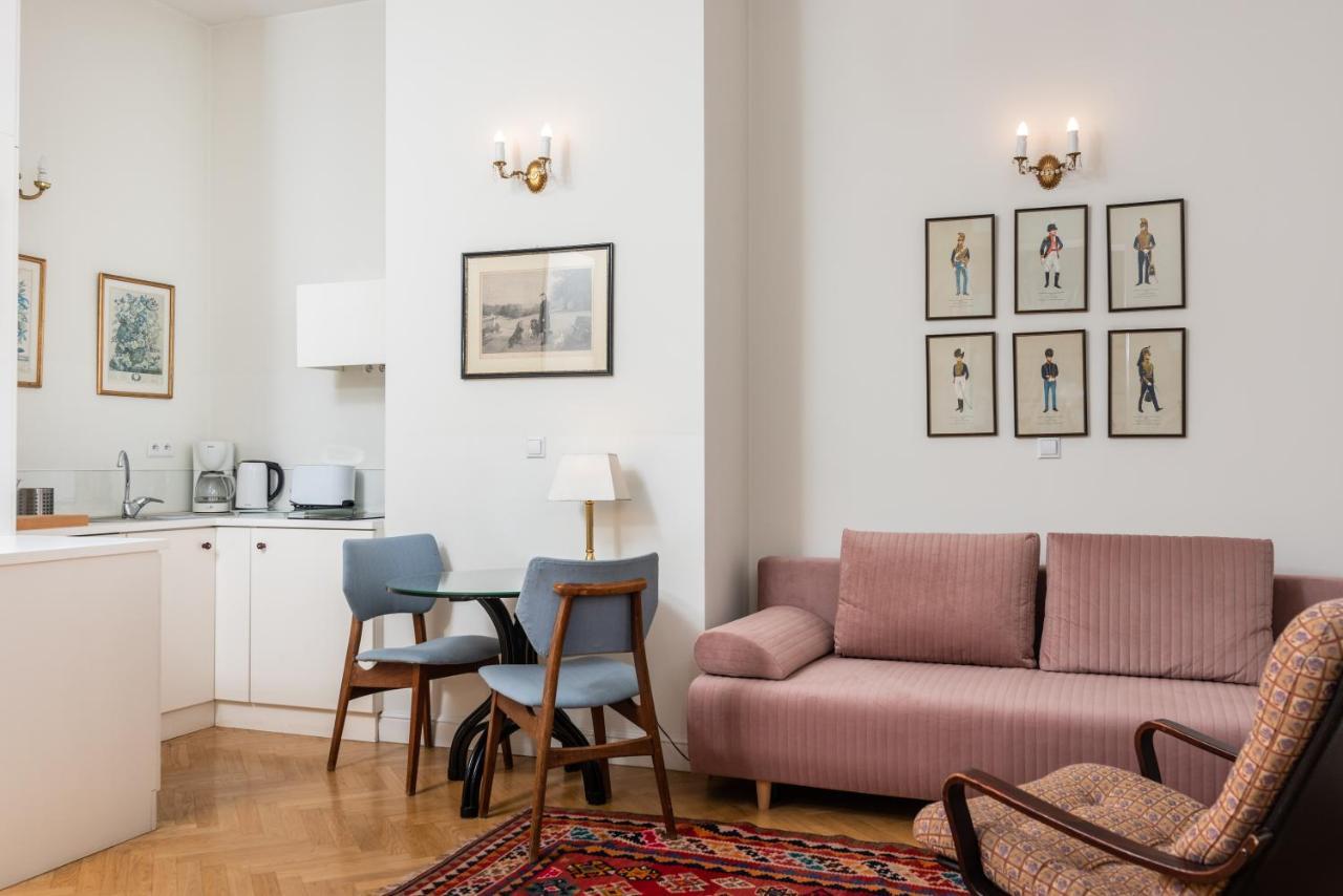 Classy Old Town Suites - By Upstairs Cracovia Exterior foto