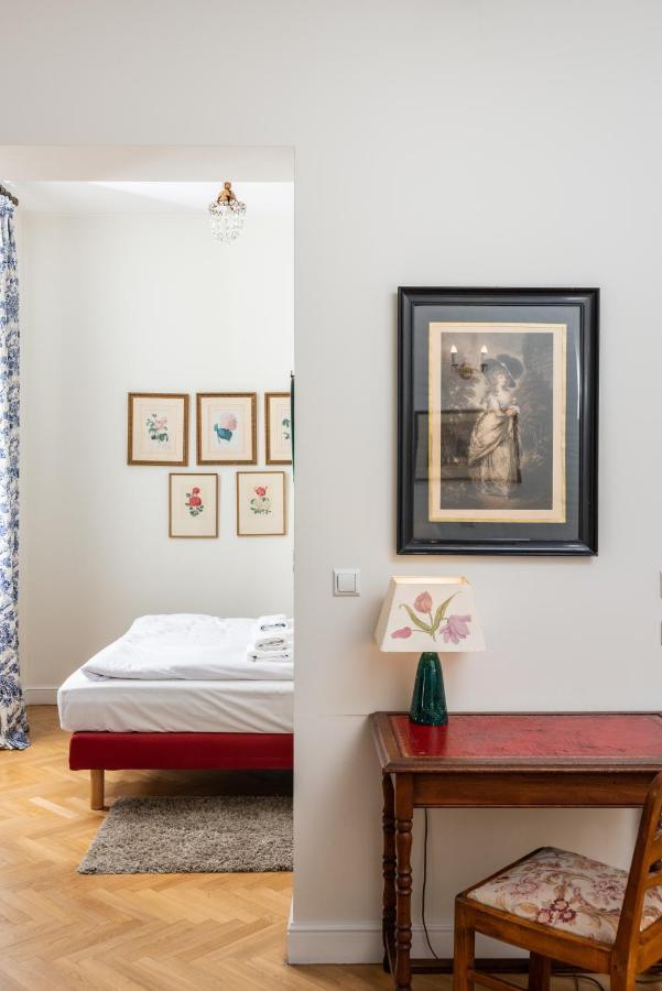 Classy Old Town Suites - By Upstairs Cracovia Exterior foto